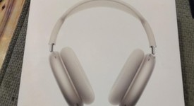 New
													Apple AirPods Max USB-C - Starlight, photo 1 of 4