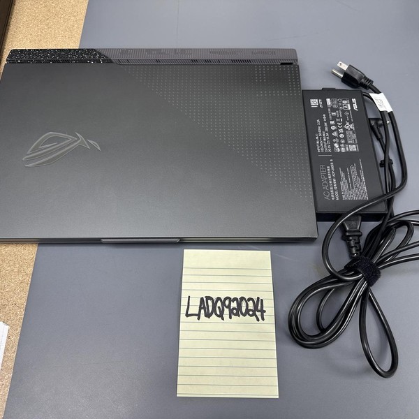 Asus ROG Strix G17 (2023) G713 - 1 TB, Gray, 16 GB, AMD Ryzen 9, QHD