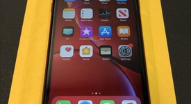 Mint
													Apple iPhone Xr - Sprint, Red, 64 GB, A1984, photo 4 of 5