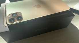 Mint
													Apple iPhone 11 Pro Max - Unlocked, Gold, 256 GB, A2161, photo 4 of 6