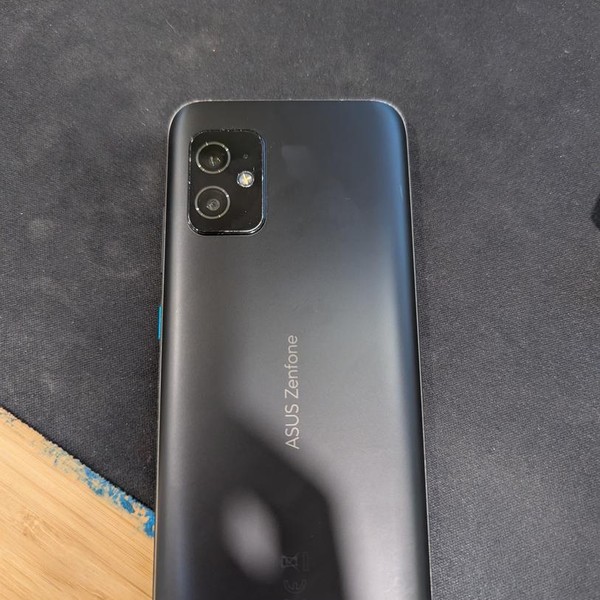 ASUS Zenfone 8 - Unlocked, 128 GB, Black, 8 GB