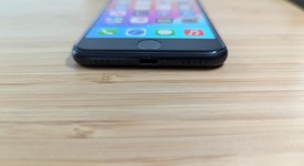 Fair
													Apple iPhone SE 3rd Gen 2022 - Unlocked, Midnight, 64 GB, A2595, photo 3 of 15