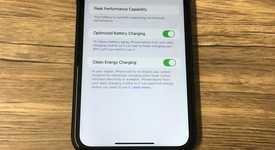 Good
													Apple iPhone Xr - Unlocked, Black, 64 GB, A1984, photo 1 of 7