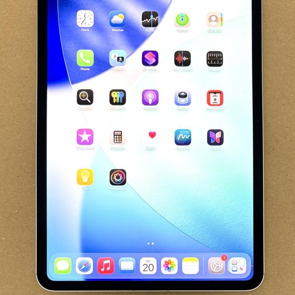 Apple iPad Pro 11 inch (M5) 2025 - Unlocked, 256 GB, Silver, Apple M5 9-Core, A3358, Standard Glass