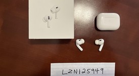 Used
													Apple AirPods Pro 2 - USB-C, photo 1 of 4