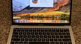 Good
													MacBook Pro 2017 (No Touch Bar) - 13" - Silver, 256 GB, 8 GB, photo 3 of 17