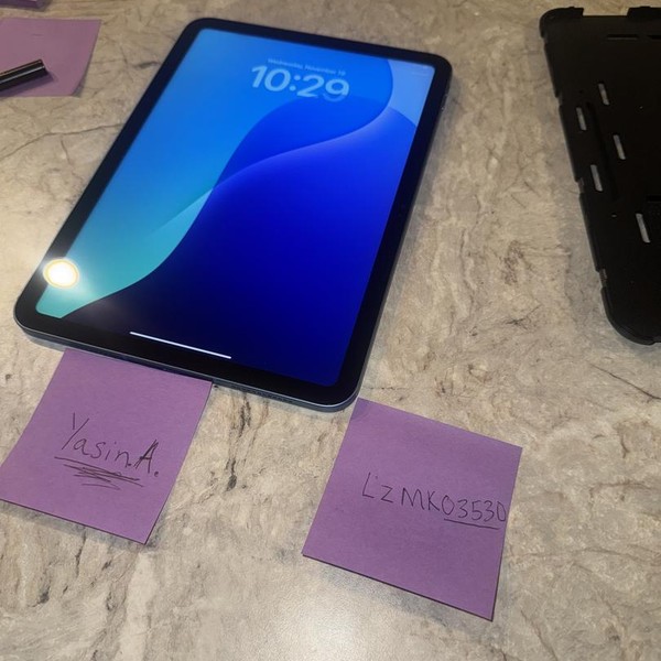 Apple iPad 11th Gen - AT&T, 128 GB, Blue, A3355