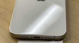 Fair
													Apple iPhone 13 - Unlocked, Starlight, 128 GB, A2482, photo 4 of 6