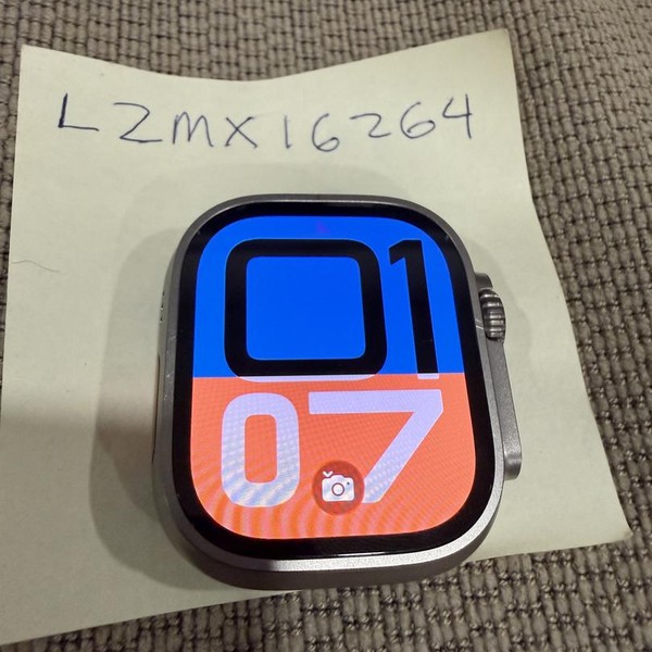 Apple Watch Ultra 2 49mm - Unlocked, Natural, A2986