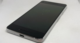 Good
													Google Pixel 2 - Unlocked, White, 64 GB, Google Edition, photo 2 of 8
