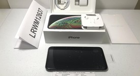 Good
													Apple iPhone Xs Max - Unlocked, Gray, 64 GB, A1921, photo 1 of 9