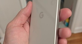 Mint
													Google Pixel 9 - Unlocked, Porcelain, 128 GB, 12 GB, G2YBB, photo 4 of 10