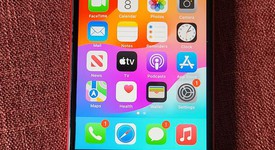 Fair
													Apple iPhone SE 2nd Gen 2020 - Unlocked, Red, 64 GB, A2275, photo 1 of 11