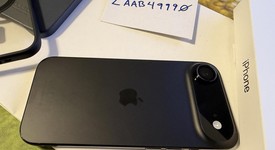 Mint
													Apple iPhone Air - Unlocked, Space Black, 256 GB, A3260, photo 3 of 9