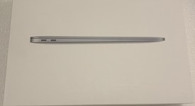 Good
													MacBook Air 2018 - 13" - I5, Gray, 256 GB, 8 GB, photo 5 of 10