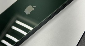 Good
													Apple iPhone 13 - Unlocked, Green, 256 GB, A2482, photo 5 of 9