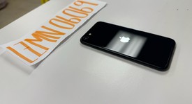 Mint
													Apple iPhone SE 3rd Gen 2022 - Unlocked, Midnight, 64 GB, A2595, photo 5 of 7