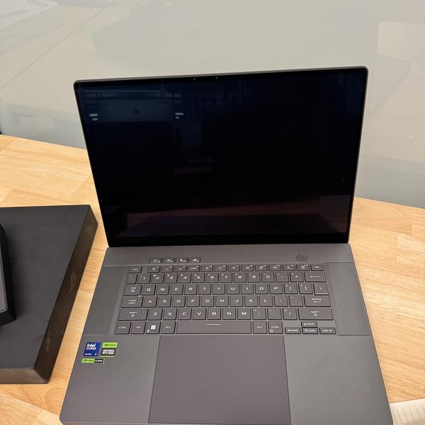 Asus ROG Zephyrus G16 (2024) GU605 - 2 TB, Black, 32 GB, Intel Core Ultra 9