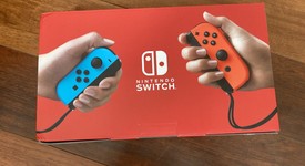 New
													Nintendo Switch - Red & Blue, 32 GB, photo 3 of 4