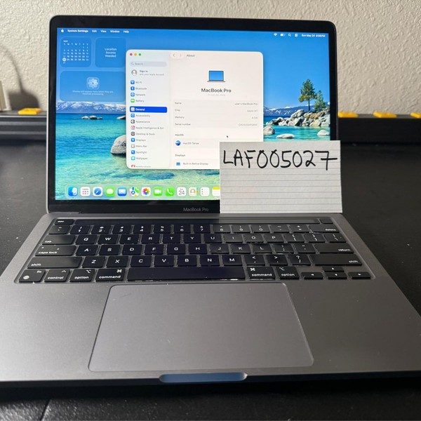 MacBook Pro 2020 - 13 inch - 512 GB, Gray, 8 GB, Apple M1