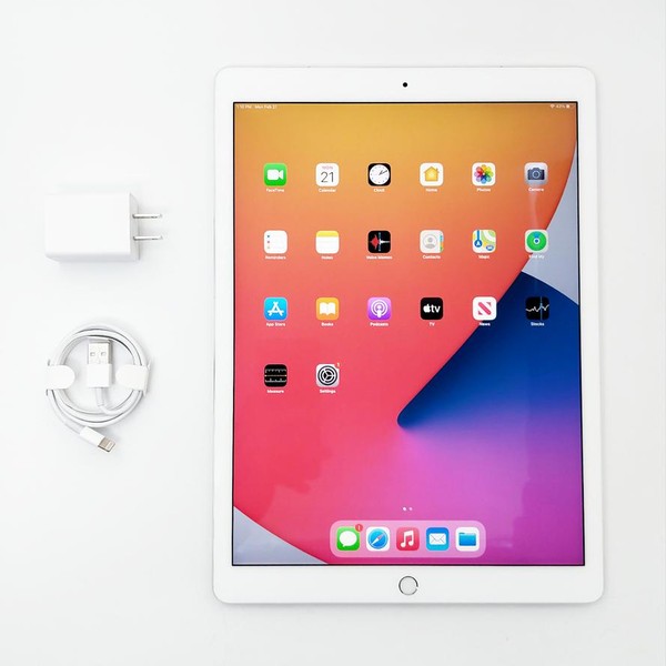 Apple iPad Pro 12.9 inch 1st Gen 2015 - Wi-Fi, 32 GB, Silver, A1584, 1st Gen 2015