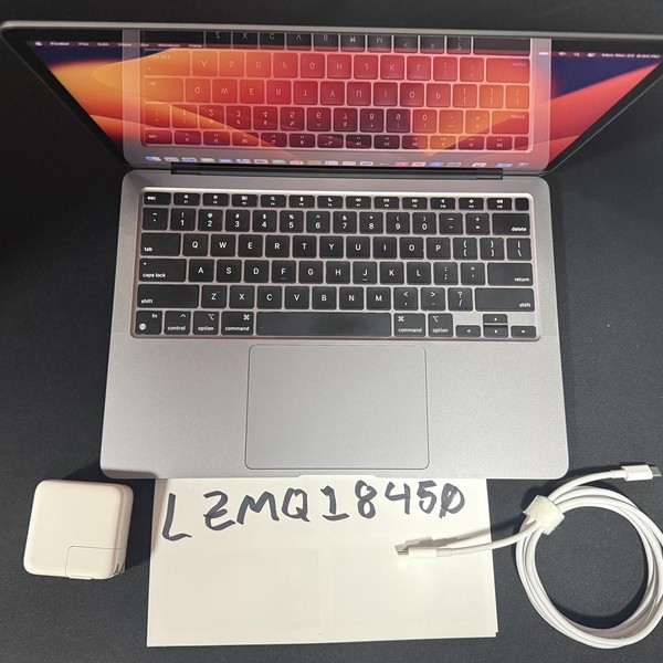 MacBook Air 2020 - 13 inch - 256 GB, Gray, 16 GB, Apple M1