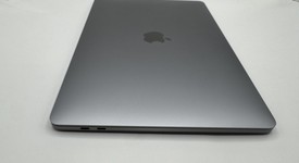 Good
													MacBook Pro 2019 - 13" - I5, Gray, 256 GB, 8 GB, photo 4 of 7