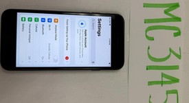 Mint
													Apple iPhone SE 3rd Gen 2022 - Unlocked, Midnight, 64 GB, A2595, photo 1 of 7