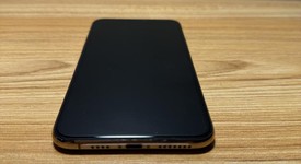 Fair
													Apple iPhone 11 Pro Max - Unlocked, Gold, 64 GB, A2161, photo 2 of 14