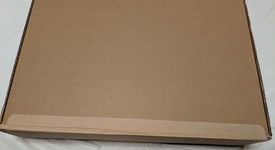 New
													MacBook Pro 2017 (With Touch Bar) - 15" - I7, Silver, 2 TB, 16 GB, photo 3 of 5