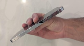 Good
													Apple iPhone 12 Pro - Xfinity, Silver, 128 GB, A2341, photo 4 of 7