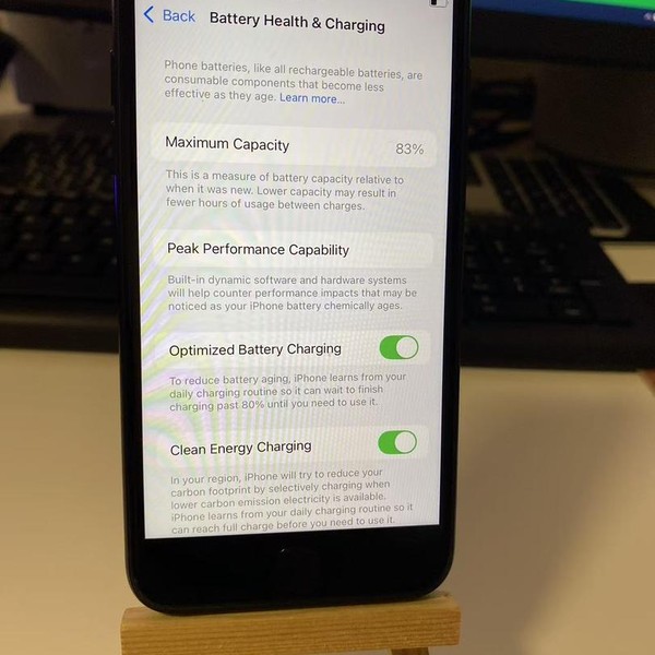 Apple iPhone SE 2nd Gen 2020 - Unlocked, 64 GB, Black, A2275