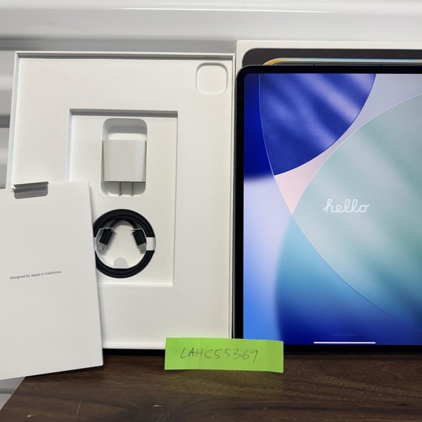Apple iPad Pro 13 inch (M4) 2024 - Unlocked, 1 TB, Black, 16 GB, A2926, Nano-texture Glass