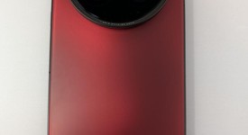 Good
													Vivo X200 Ultra - Unlocked Non-US, Red, 512 GB, 16 GB, photo 1 of 11