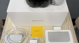Mint
													Apple Vision Pro - 256 GB, photo 1 of 8
