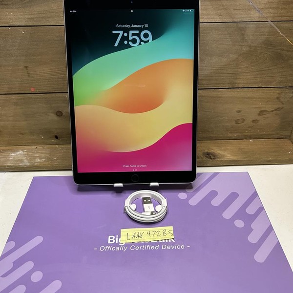 Apple iPad Pro 10.5 inch - Unlocked, 64 GB, Gray