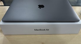 Good
													MacBook Air 2020 - 13" - I5, Gray, 256 GB, 8 GB, photo 5 of 11