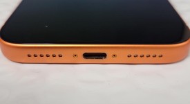 Mint
													Apple iPhone 17 Pro Max - Unlocked, Cosmic Orange, 256 GB, A3257, photo 4 of 6