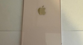 Good
													Apple iPhone 13 - Unlocked, Pink, 128 GB, A2482, photo 5 of 10