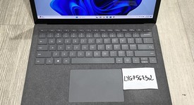 Good
													Microsoft Surface Laptop 3 - I5, Platinum, 128 GB, 8 GB, 13.5", photo 1 of 11