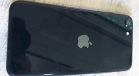Good
													Apple iPhone SE 3rd Gen 2022 - Verizon, Midnight, 64 GB, A2595, photo 5 of 5