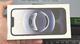 New
													Apple iPhone 16e - Verizon, Black, 128 GB, A3212, photo 1 of 2