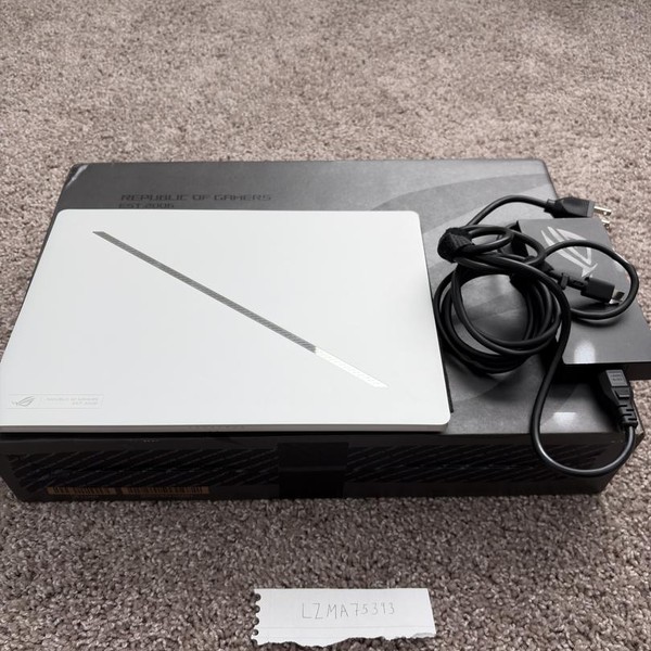 Asus ROG Zephyrus G14 (2024) GA403U - 1 TB, White, 16 GB, AMD Ryzen 9