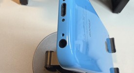 Good
													Apple iPhone 5C - Unlocked, Blue, 8 GB, A1532, GSM, photo 5 of 6