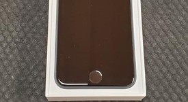 Mint
													Apple iPhone SE 2nd Gen 2020 - Unlocked, Black, 64 GB, A2275, photo 1 of 2