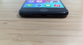 Good
													Apple iPhone SE 3rd Gen 2022 - Unlocked, Midnight, 64 GB, A2595, photo 3 of 16