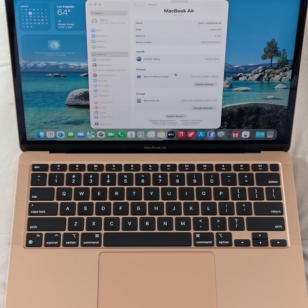 MacBook Air 2020 - 13 inch - 256 GB, Gold, 8 GB, Apple M1