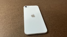 Mint
													Apple iPhone SE 2nd Gen 2020 - Unlocked, White, 128 GB, A2275, photo 3 of 8