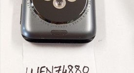 Good
													Apple Watch Series 3 42mm - Unlocked, Gray, A1861, Aluminum, photo 3 of 4