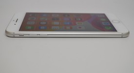 Good
													Apple iPhone 8 Plus - Unlocked, Silver, 64 GB, A1864, photo 5 of 11